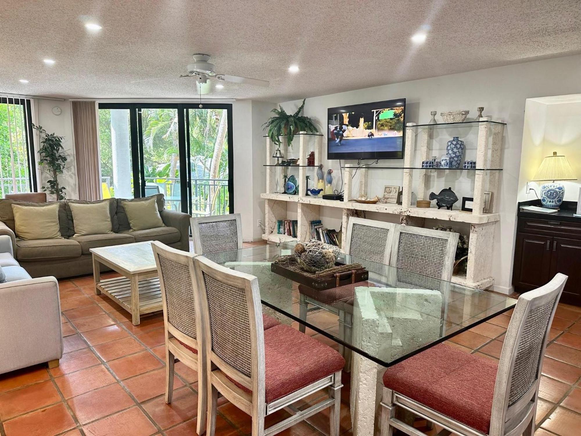 Beautifully Renovated Summer Of 2020 Come And Enjoy This Lovely Unit Key West Bagian luar foto