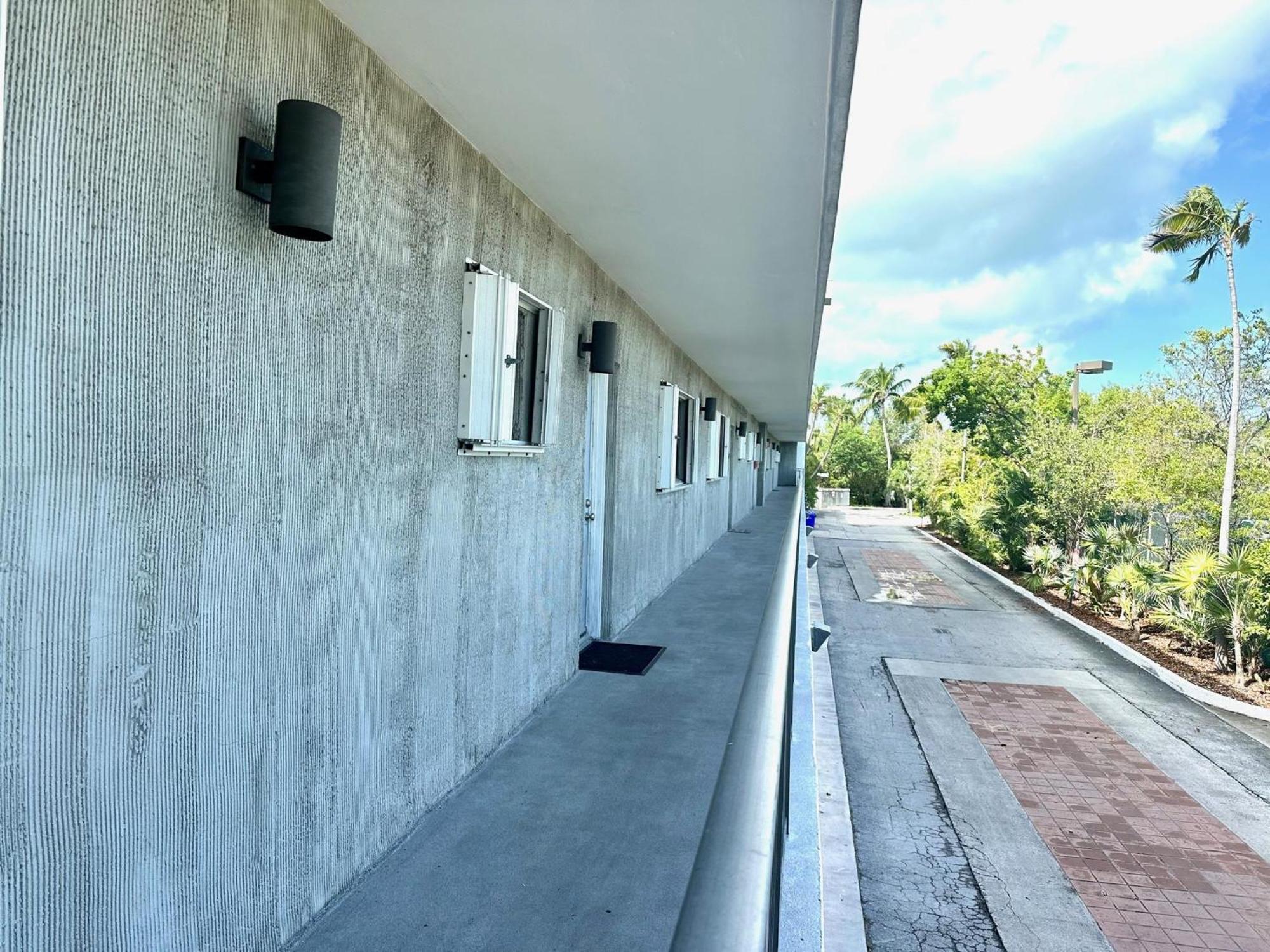Beautifully Renovated Summer Of 2020 Come And Enjoy This Lovely Unit Key West Bagian luar foto