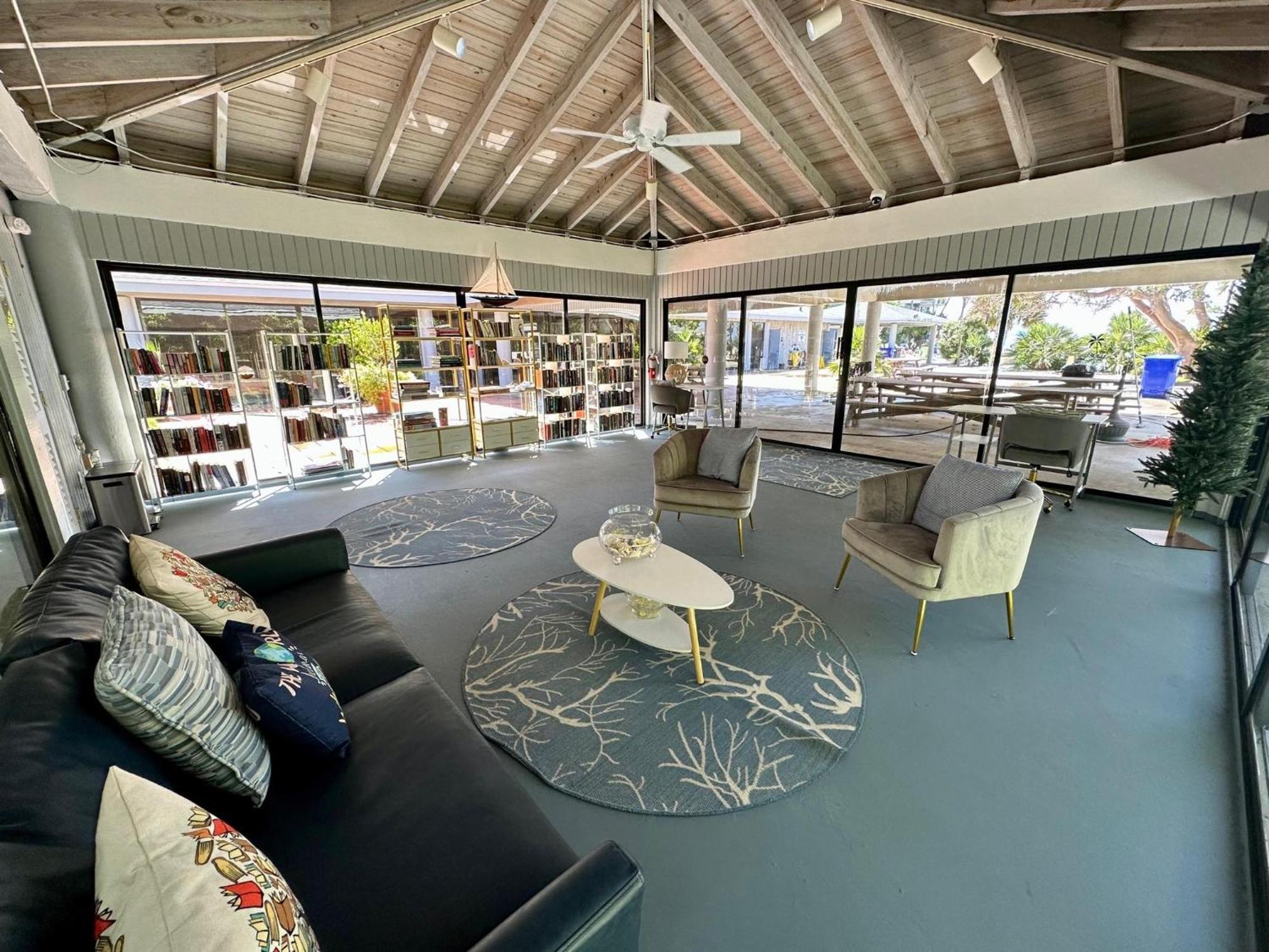 Beautifully Renovated Summer Of 2020 Come And Enjoy This Lovely Unit Key West Bagian luar foto