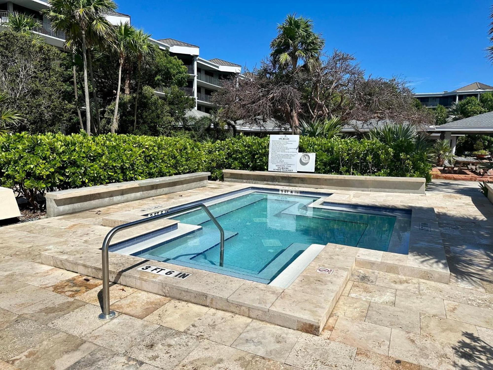 Beautifully Renovated Summer Of 2020 Come And Enjoy This Lovely Unit Key West Bagian luar foto