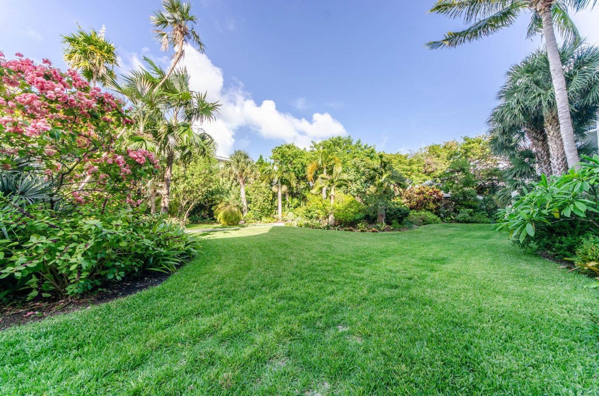 Beautifully Renovated Summer Of 2020 Come And Enjoy This Lovely Unit Key West Bagian luar foto